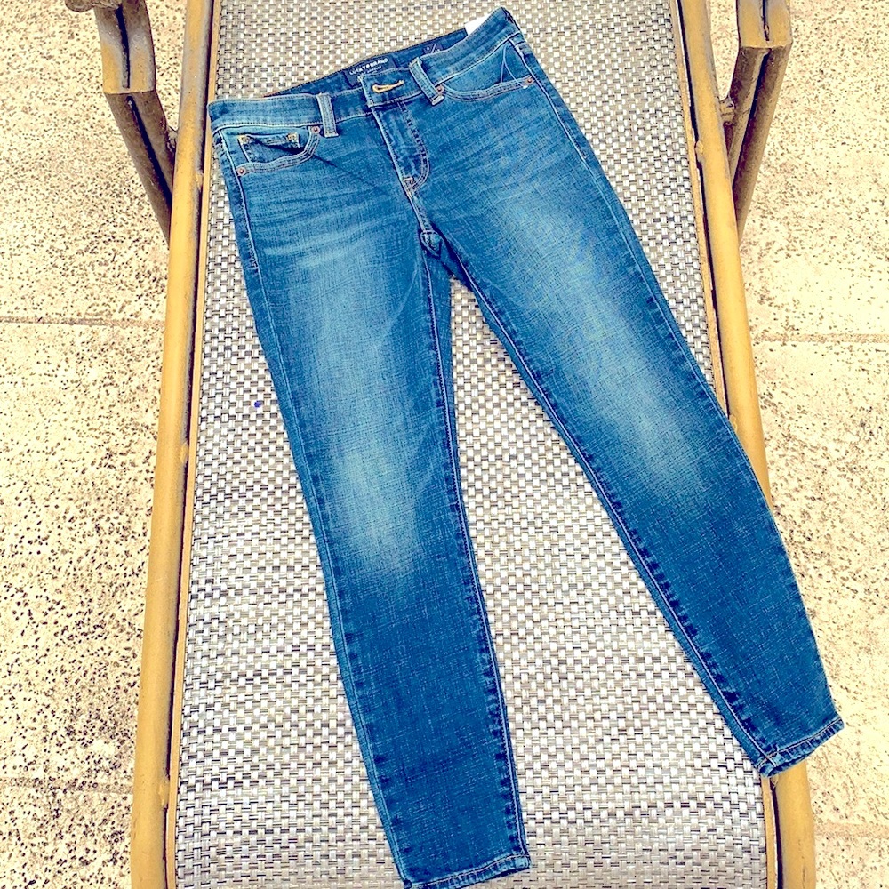 Dark wash denim Lucky Brand jeans